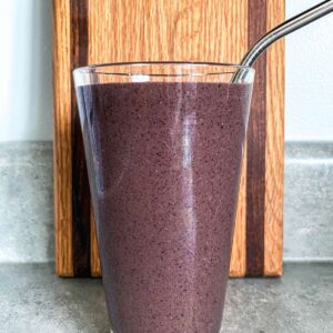 berry and beet greens smoothie